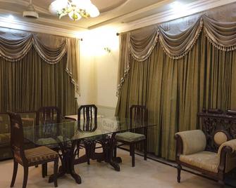 Fully Furnished Vip Rooms - Lahore - Essbereich
