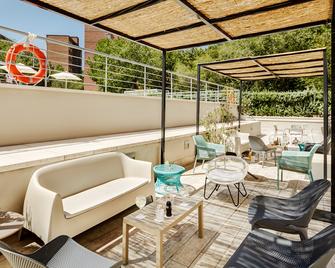 Sercotel Madrid Aeropuerto - Madrid - Balcony
