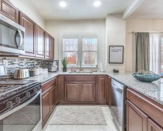 Carson Flats Apt 2 - 1br Near Bok, Osu Med, Dtwn - Tulsa - Cocina