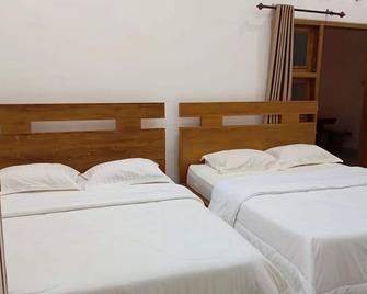 Omah Joglo Pulau Merah - Kesilir - Bedroom
