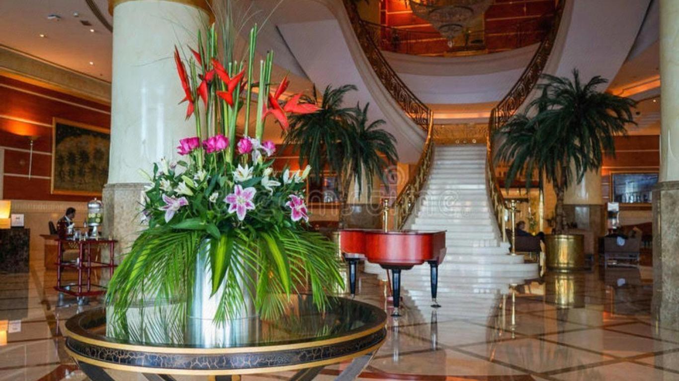 Corniche Hotel Sharjah