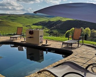 Amazian Mountain River Lodge - Underberg - Басейн
