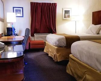 Cedar Inn Motel - Cavalier - Bedroom