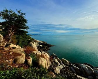 Luna Hut Resort - Hua Hin