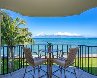 Oceanfront Kahana Reef 217 Unbeatable Views and Comfort! - Napili - Balcony