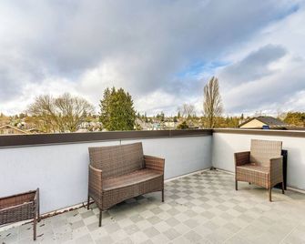 Rooftop Patio! Retreat By UW, 6 Mi to Lumen Field - Seattle - Balkong