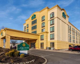 La Quinta Inn & Suites by Wyndham Garden City - Garden City - Building