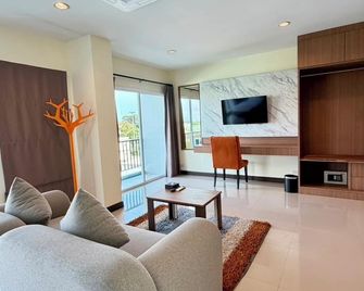 Phavina Hotel & Grand Boutique Rayong - Rayong