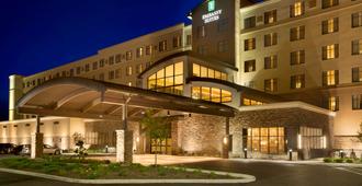 Embassy Suites by Hilton Akron Canton Airport - North Canton