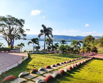 Sunshine Resort - Pune