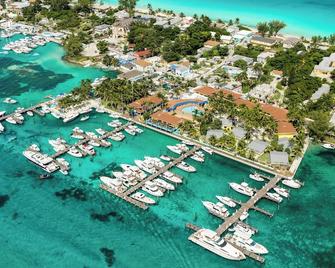 Bimini Big Game Club Resort & Marina - Alice Town - Svømmebasseng