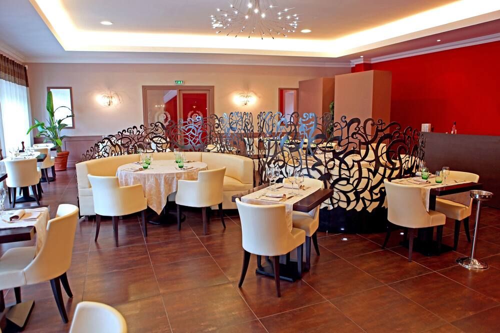 أوتل ديلا بيه