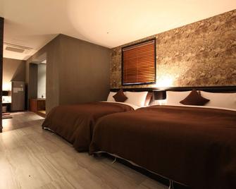 Banwol Hotel - Uijeongbu - Bedroom