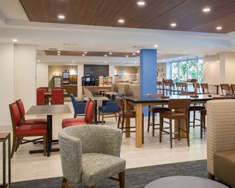 Holiday Inn Express Chelmsford By IHG - Chelmsford - Restaurant