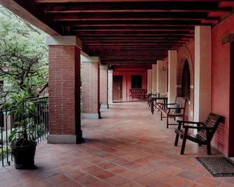 Hotel Siglo XVII Art Gallery - Oaxaca de Juárez - Patio