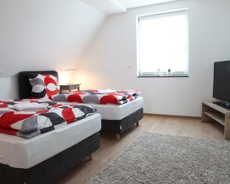 Schwaben Apartment - Wendlingen am Neckar - Bedroom