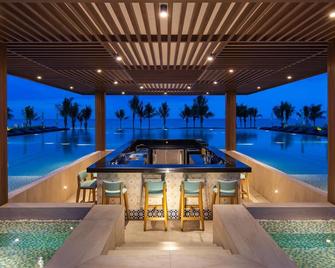 Flc Luxury Resort Quy Nhon - Qui Nhon - Zwembad