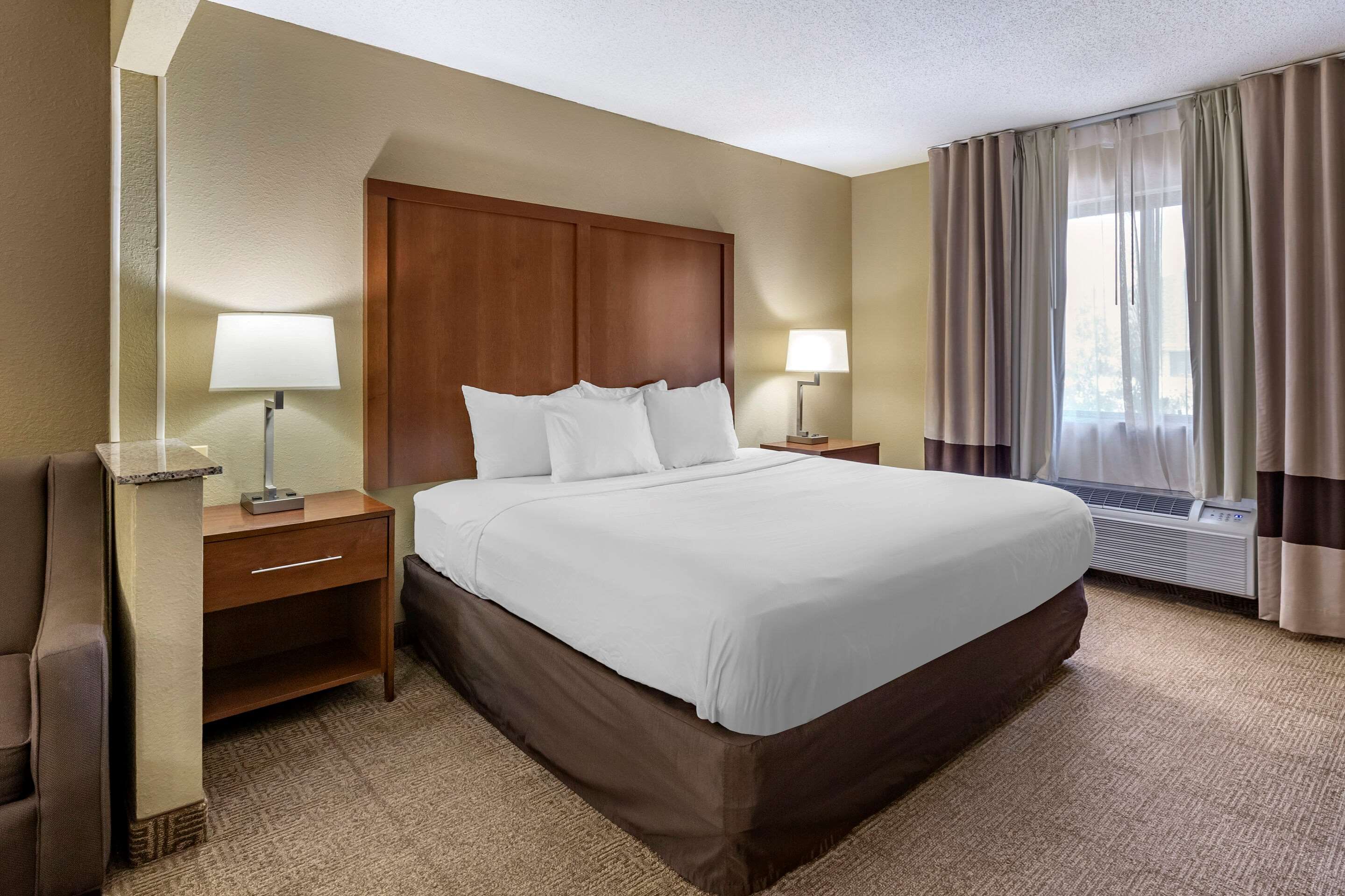 Comfort Inn Moline - Quad Cities thumbnail 3