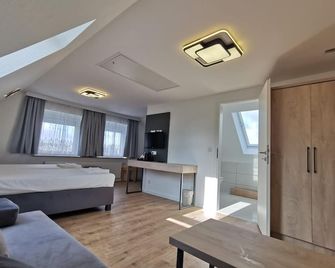Home Inn Hotel - Dormagen