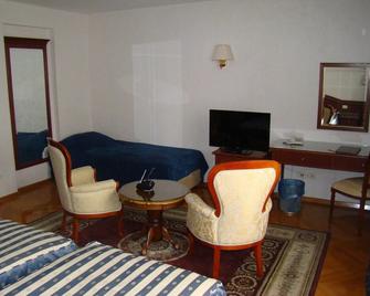 Hotel Vila Ariston - Osijek - Bedroom