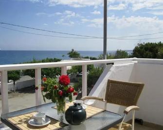 Seaside Studios Kirania - Kiotari - Balcony