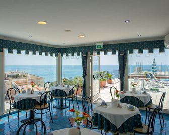 Riviera B&b Rooms & Apartment Sea-View - Maiori