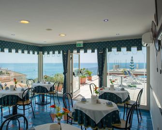 Riviera B&b Rooms And Apartament Sea-View - Maiori