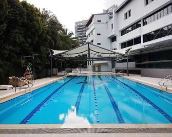 Metropolitan Ymca Singapore - Singapur - Piscina