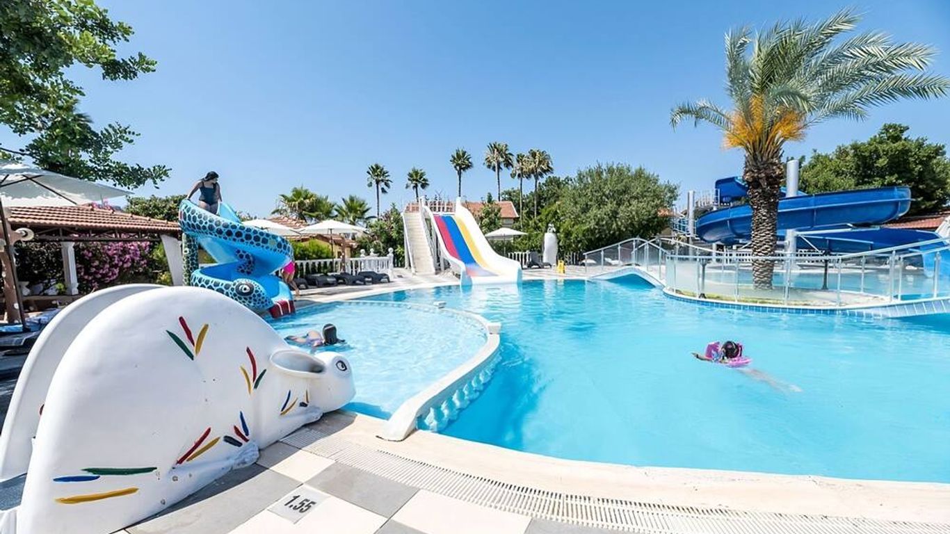 ريفرسايد جاردن ريزورت