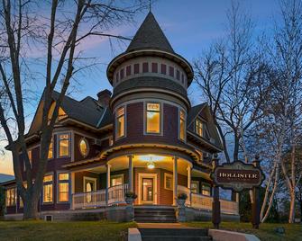 Stunning Historical Mansion: 8 bedrooms (sleeps 16+). - Prescott - Building