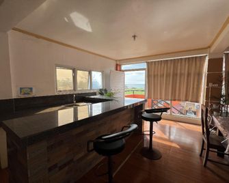 Kakay Beach Resort - San Narciso - Lobby