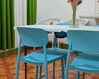 Liberty's Homestay - Coron - Dining room