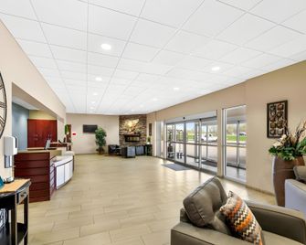 River's Edge Convention Center - Columbus - Lobby