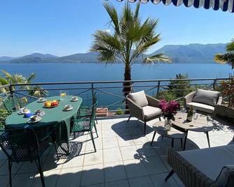 Diana villa with garden and lake view in Oggebbio - Oggebbio - Balkon