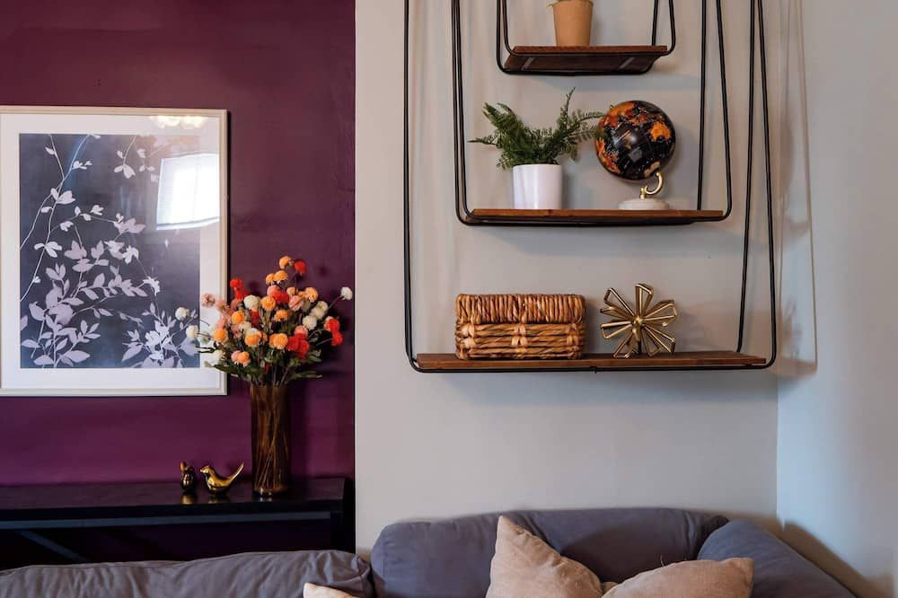Newly Renovated and Designed Near Downtown - Cleveland
