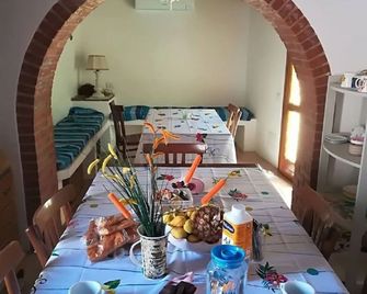 B&b Domu Incanto Sa Domu Sarrabesa - Muravera - Jídelna