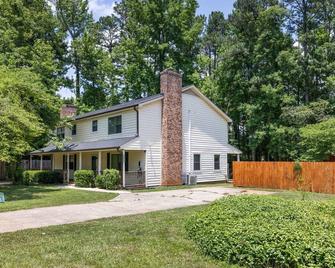 3br Matthews Homeev Chargerdog Friendly - Matthews - Gebouw