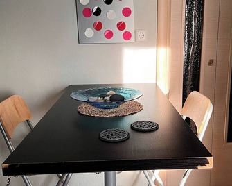 Mosquito Guest House 2 - Dráma - Comedor