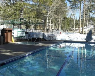 Life Is A Dream Enjoy To The Fullest!! - Olympic Valley - Pool