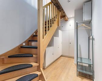 Lake Suites - Bruges - Stairs