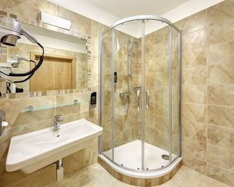 Martin Hotel Prague - Praga - Baño