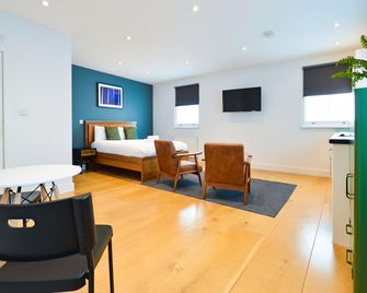 The Warehouse at West Hampstead by Concept Apartments - London - Bedroom