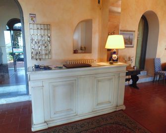 Borgo Degli Aranci - San Giuliano Terme - Recepción