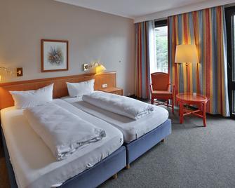 Hotel Quellenhof - Baden-Baden - Chambre