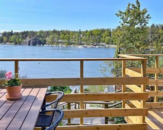 4 Person Holiday Home In VÄrmdö-By Traum - Varmdo - Balcón