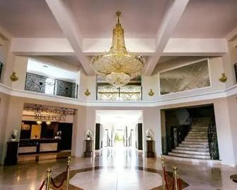Hotel Rozdroze Nieborow - Bolimów - Lobby