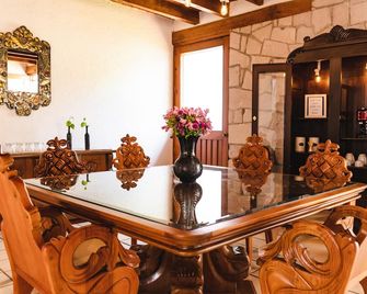 Casa Mayo B&B - אואחאקה - חדר אוכל