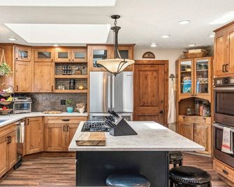 The Peaceful Hidden House, Bed & Breakfast - Castle Rock - Cocina