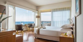 Alion Beach Hotel - เอเยีย นาปา - ห้องนอน