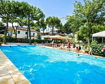 Park Hotel Zaira - Cervia - Pool